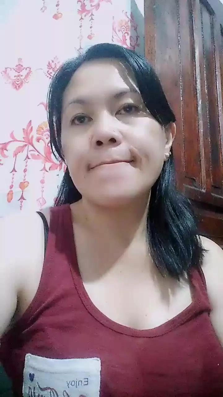 Offline Queenbee82 on Cam4