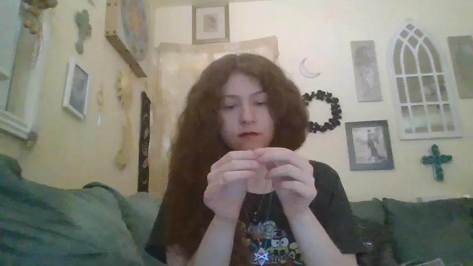 Offline QueenCrimson on Cam4