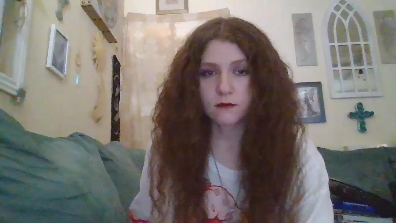 Offline QueenCrimson on Cam4