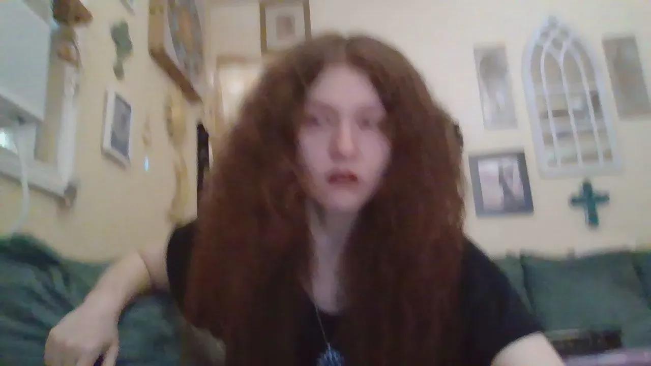 Offline QueenCrimson on Cam4