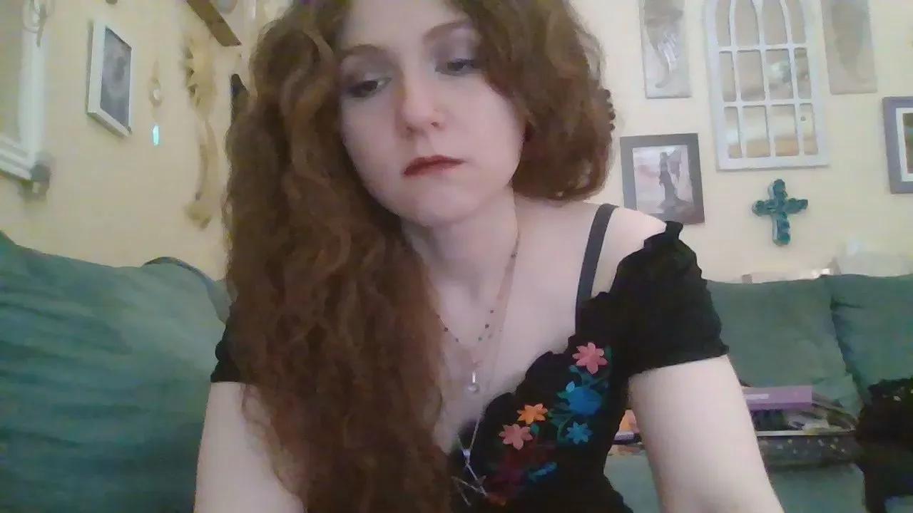 Offline QueenCrimson on Cam4