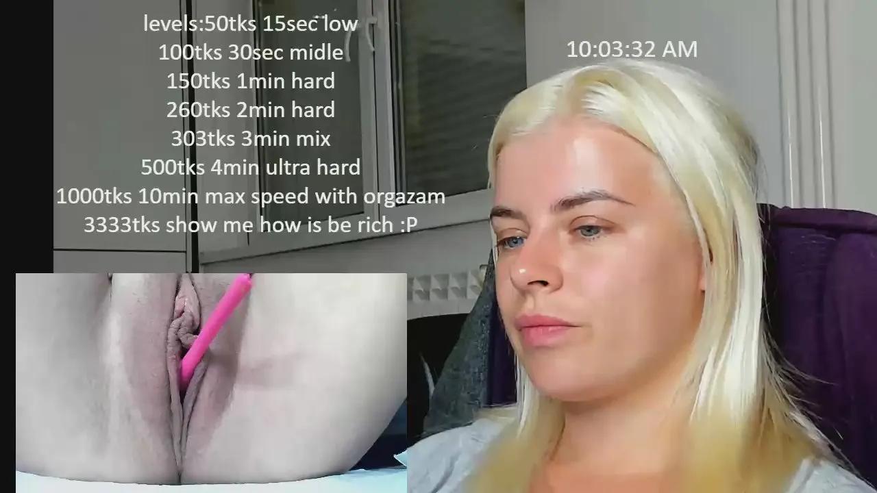 Offline queenofthenight on Cam4