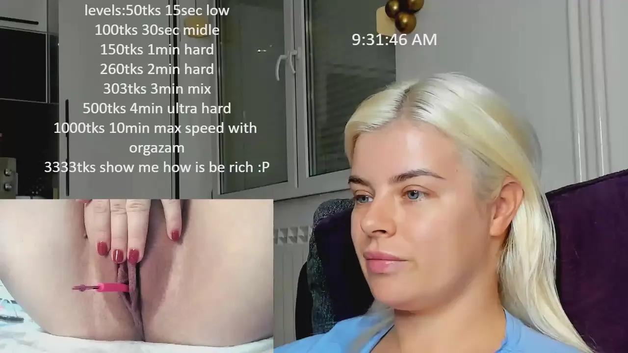 Offline queenofthenight on Cam4