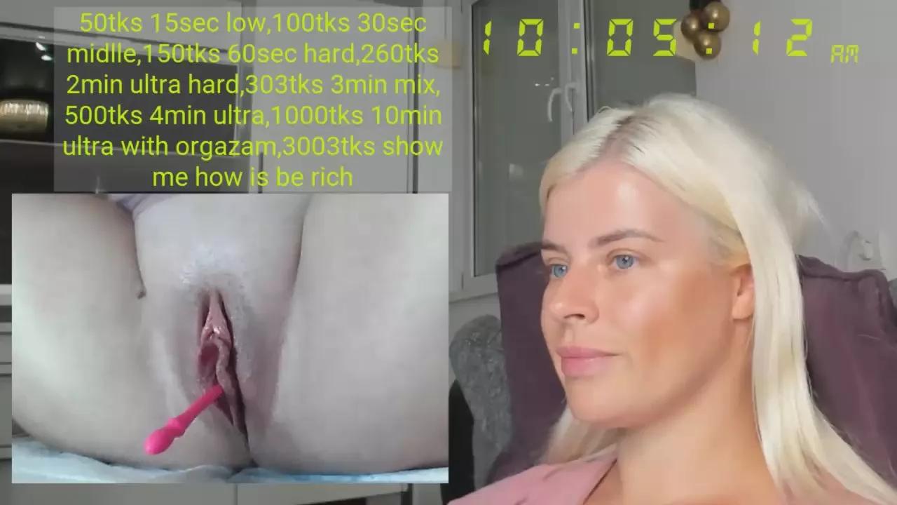 Offline queenofthenight on Cam4