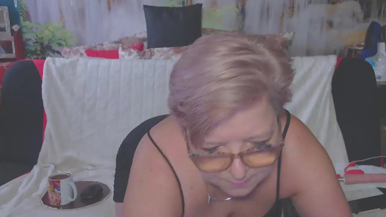 Offline QueenPammy on Cam4