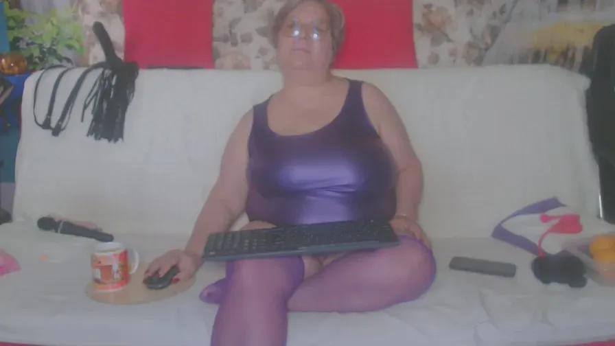 Offline QueenPammy on Cam4