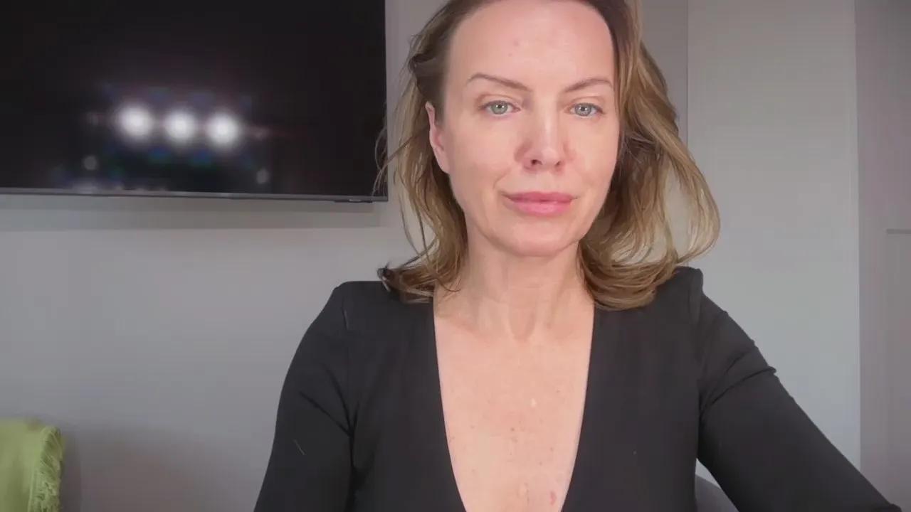 Offline RachelDoll on Cam4