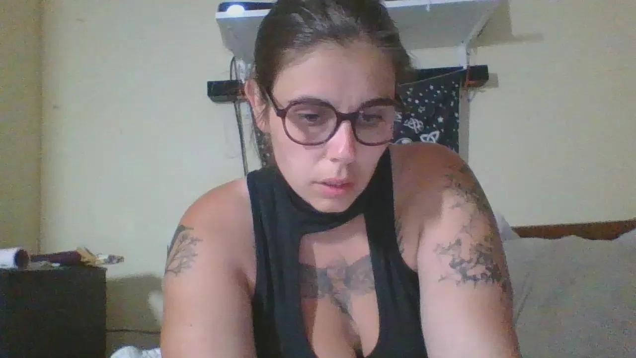 Offline Ragnarhilde on Cam4