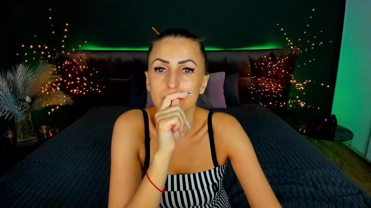 Offline Rebeca_Diamond on Cam4