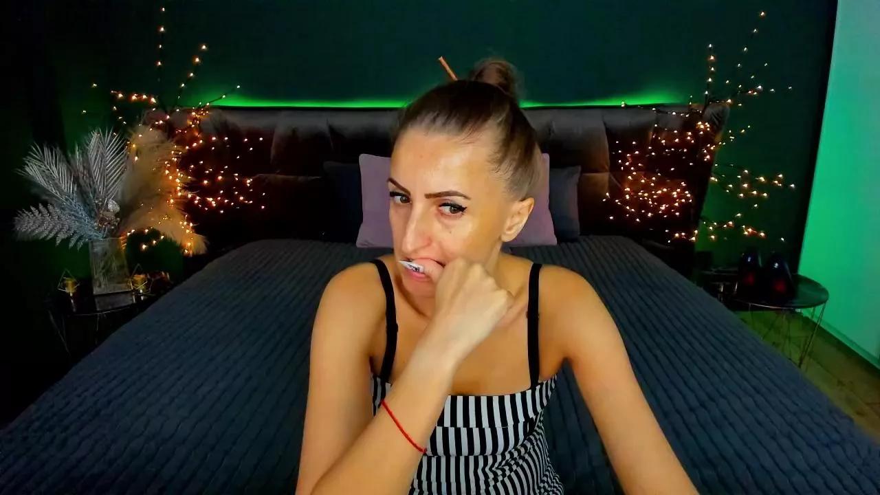 Offline Rebeca_Diamond on Cam4