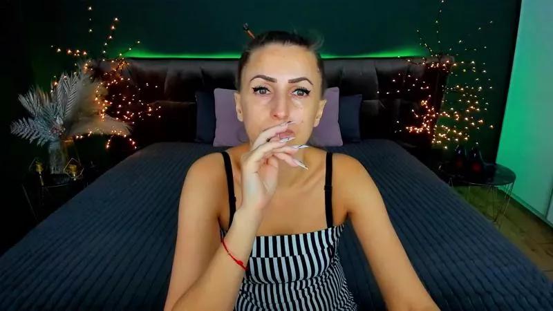 Offline Rebeca_Diamond on Cam4