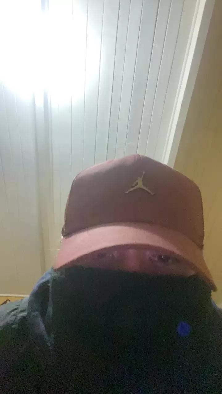 Offline Remielromero777 on Cam4