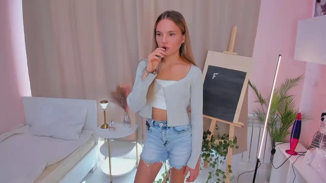 Offline RondaPattyre on Cam4