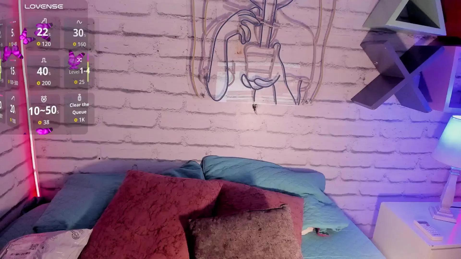 Offline Ruby_Janee on Cam4