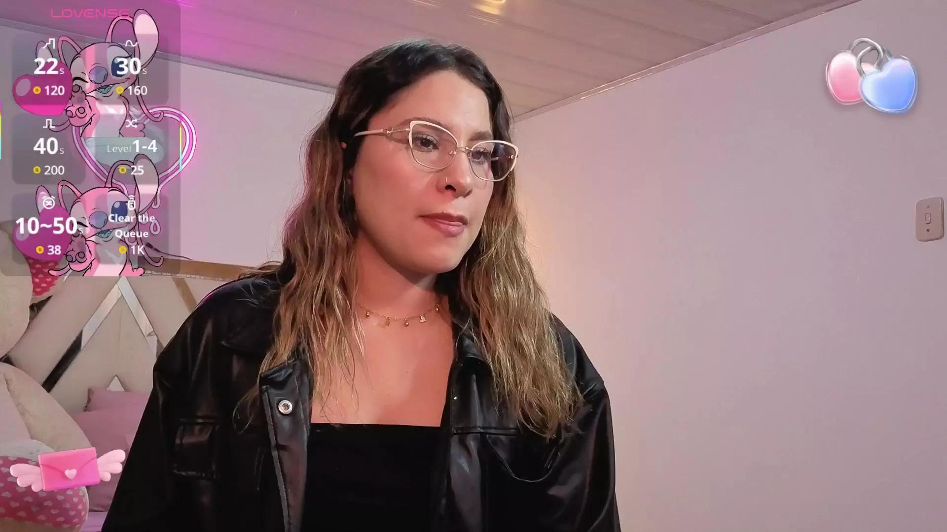 Offline SAAYA_TAY on Cam4