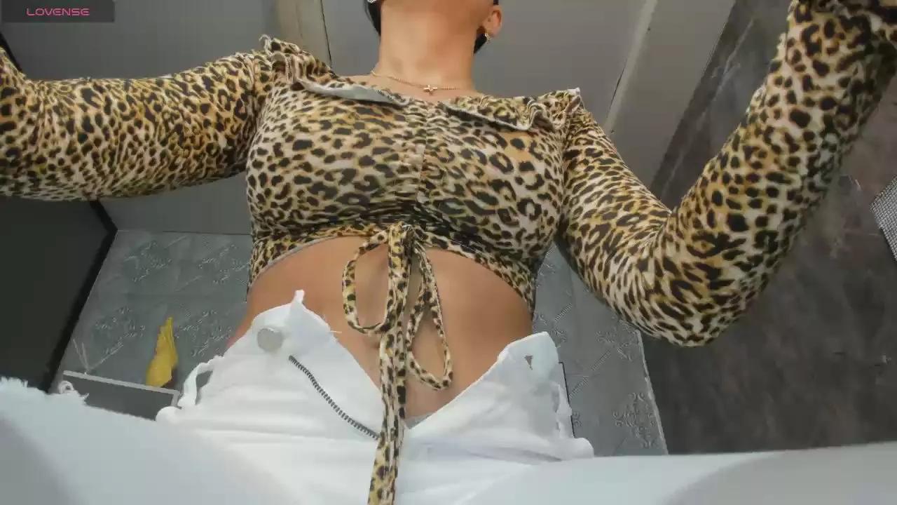 Offline samanthaw1 on Cam4