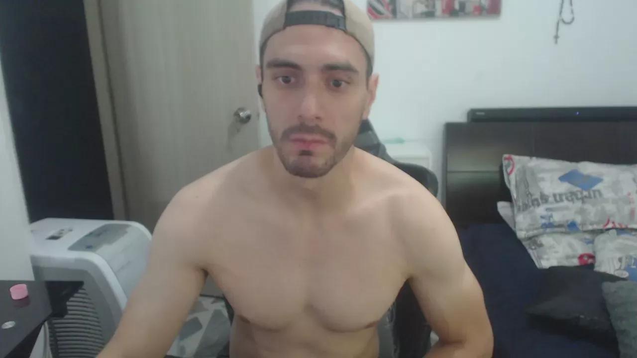 Offline samuelgarcia_ on Cam4