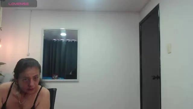 sasi_luna on Cam4 