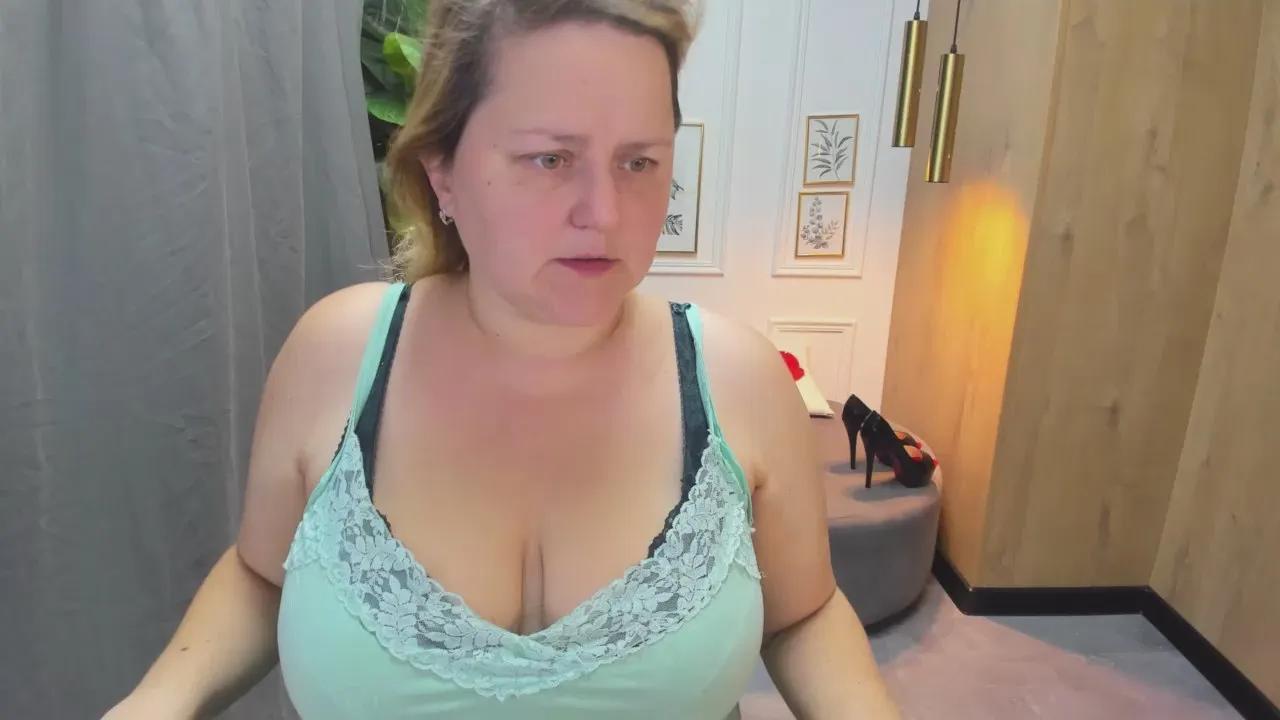 Offline ScarlettSoft on Cam4