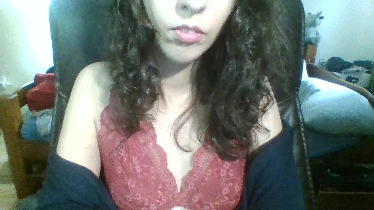 Offline ScarlettSunrise on Cam4