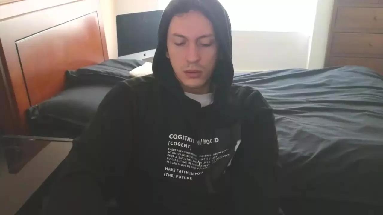 Freechat Serguioguecha33 on Cam4