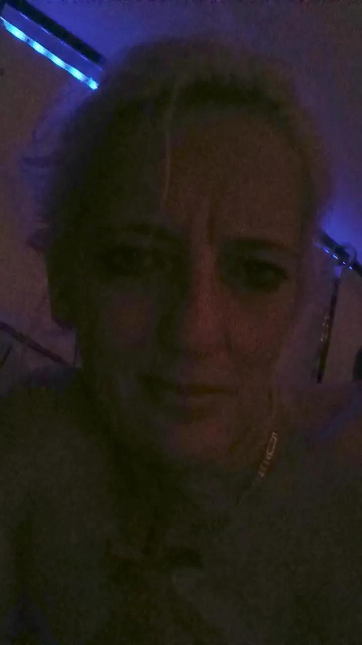 Offline Sexy_meid1 on Cam4