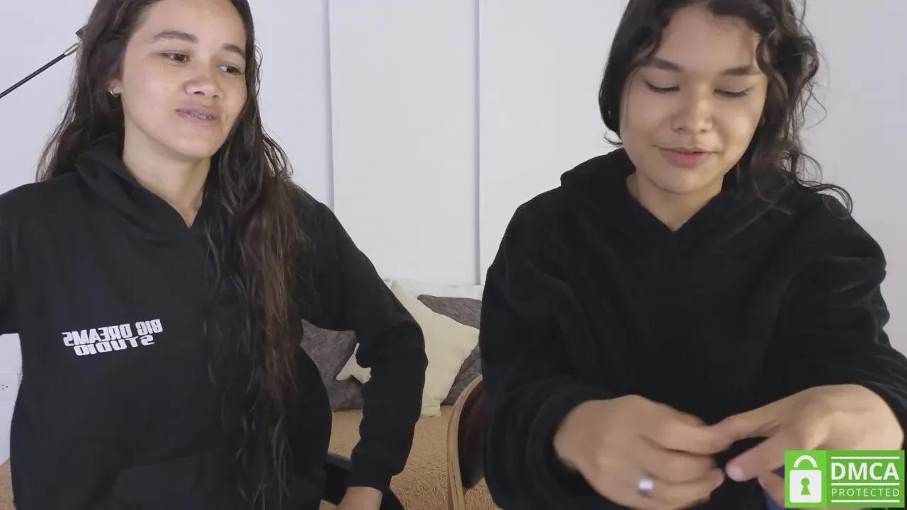 Offline sexychanell_18 on Cam4