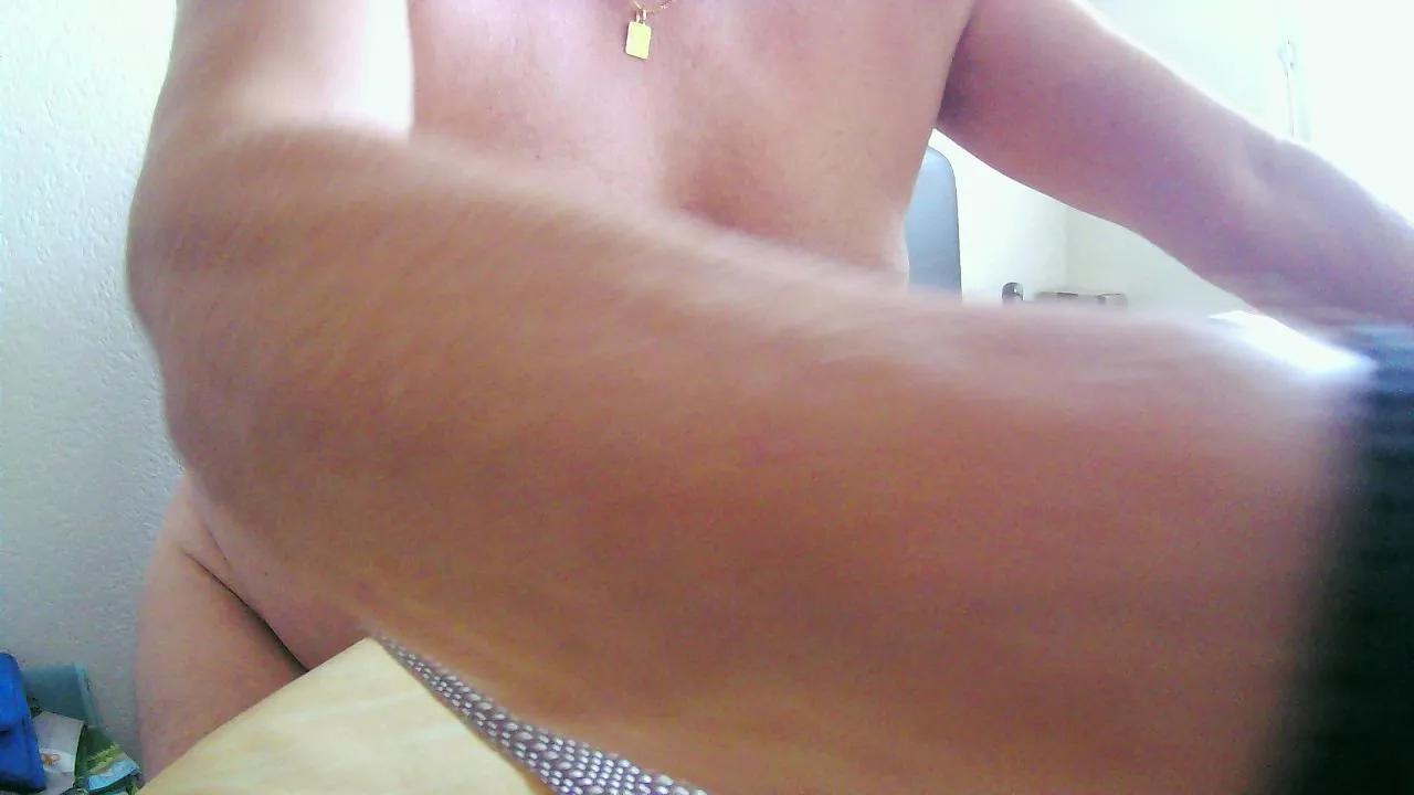 Offline sexycoquin5_fun on Cam4