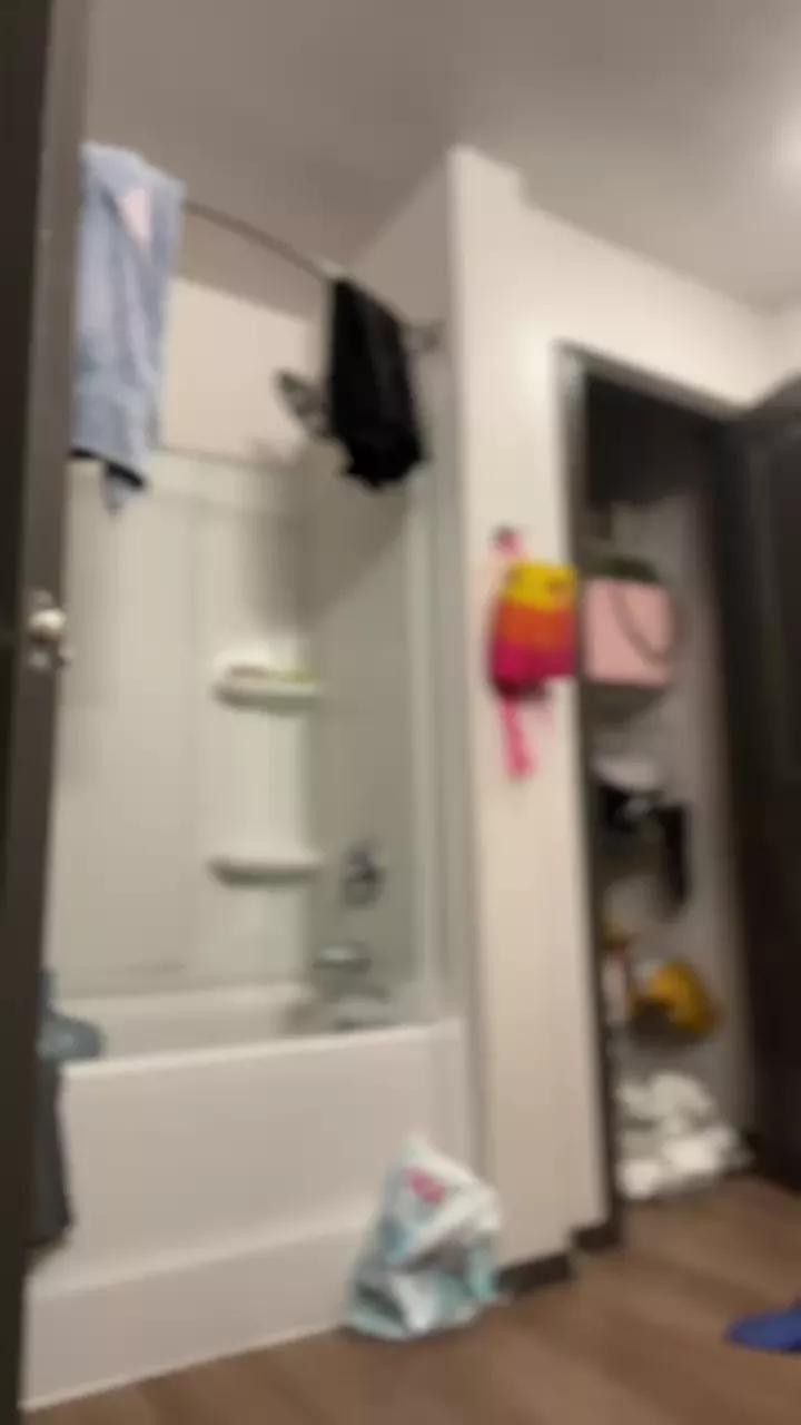 Avatar of SexyMissBee21