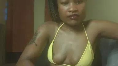 Offline Sexyqueenivy on Cam4