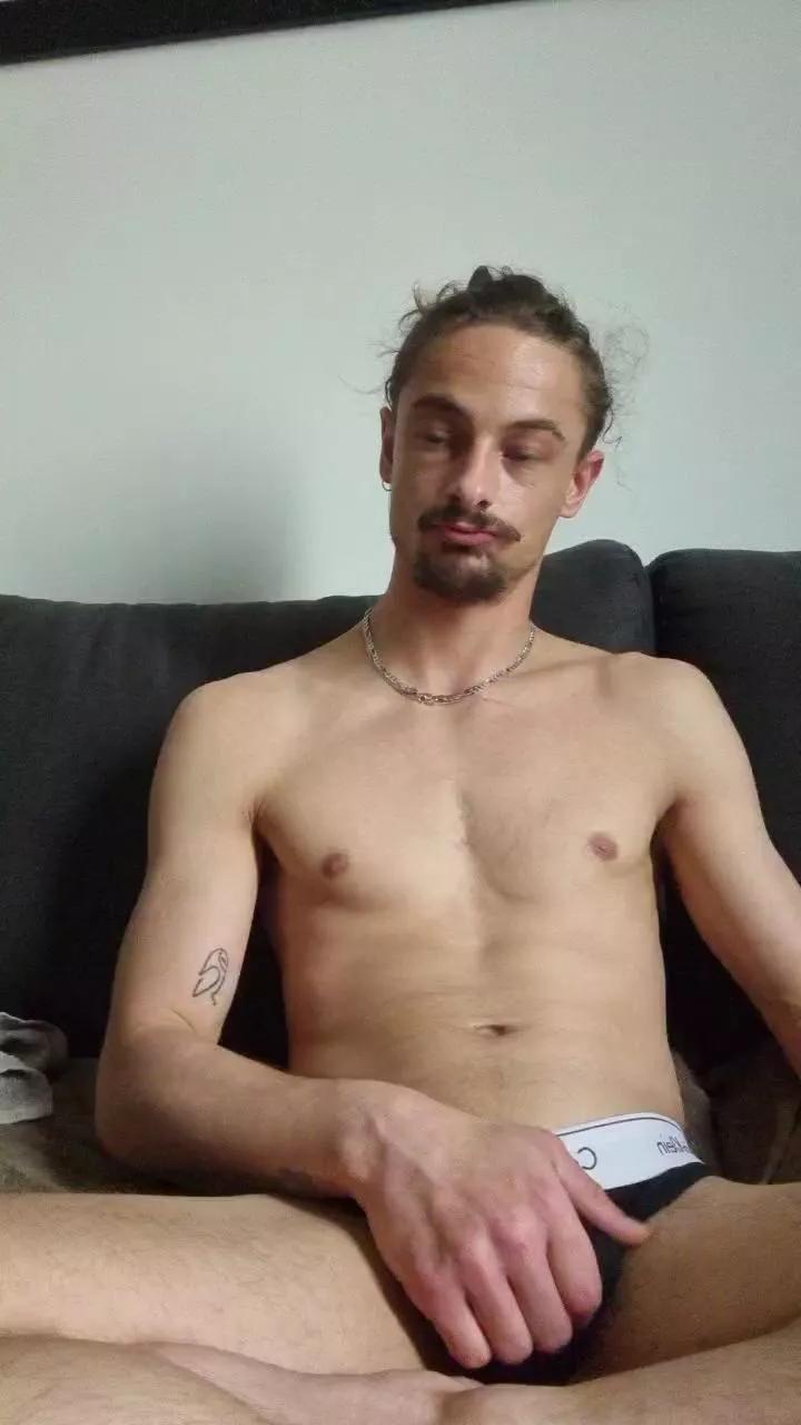 Offline SexySayajin on Cam4