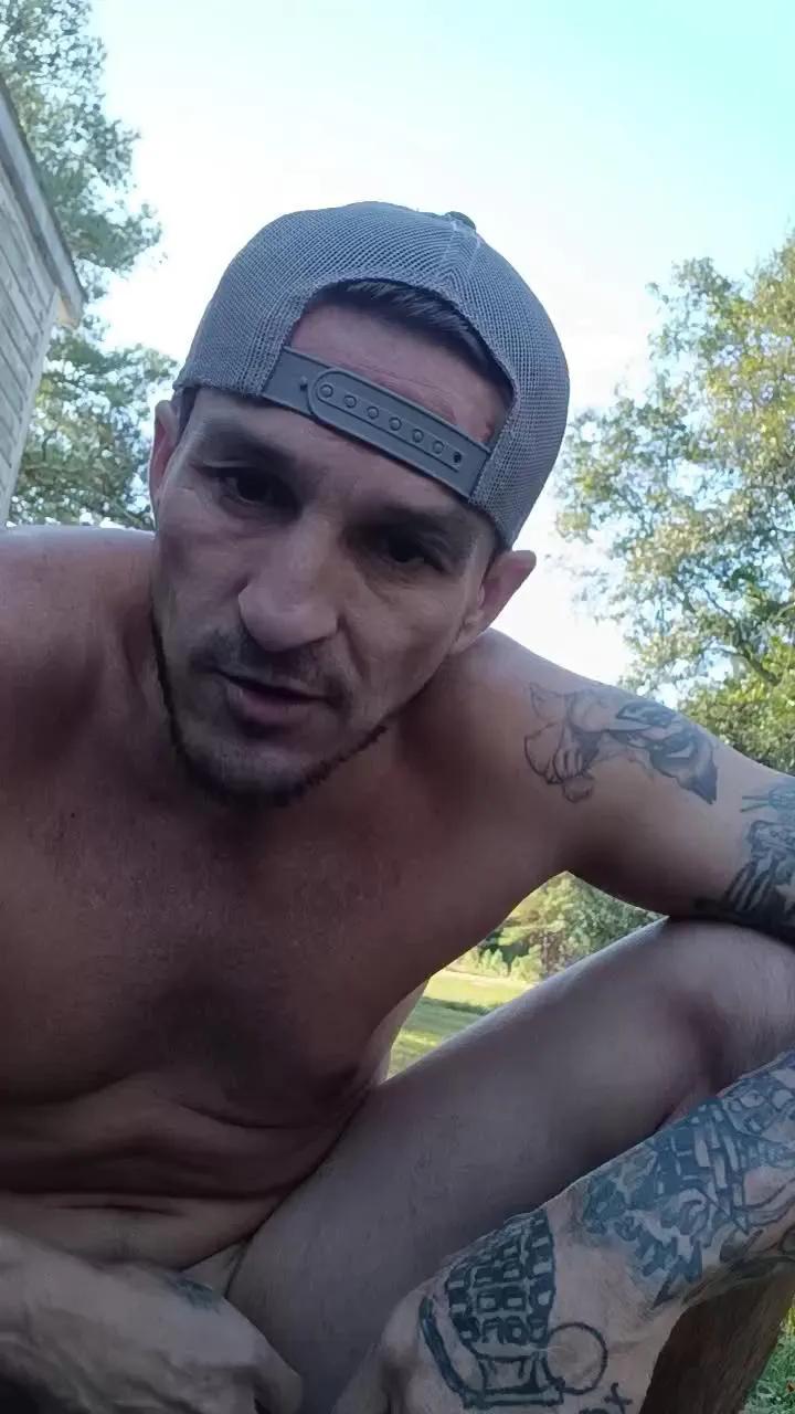 Offline ShOwTiMeNuDe on Cam4