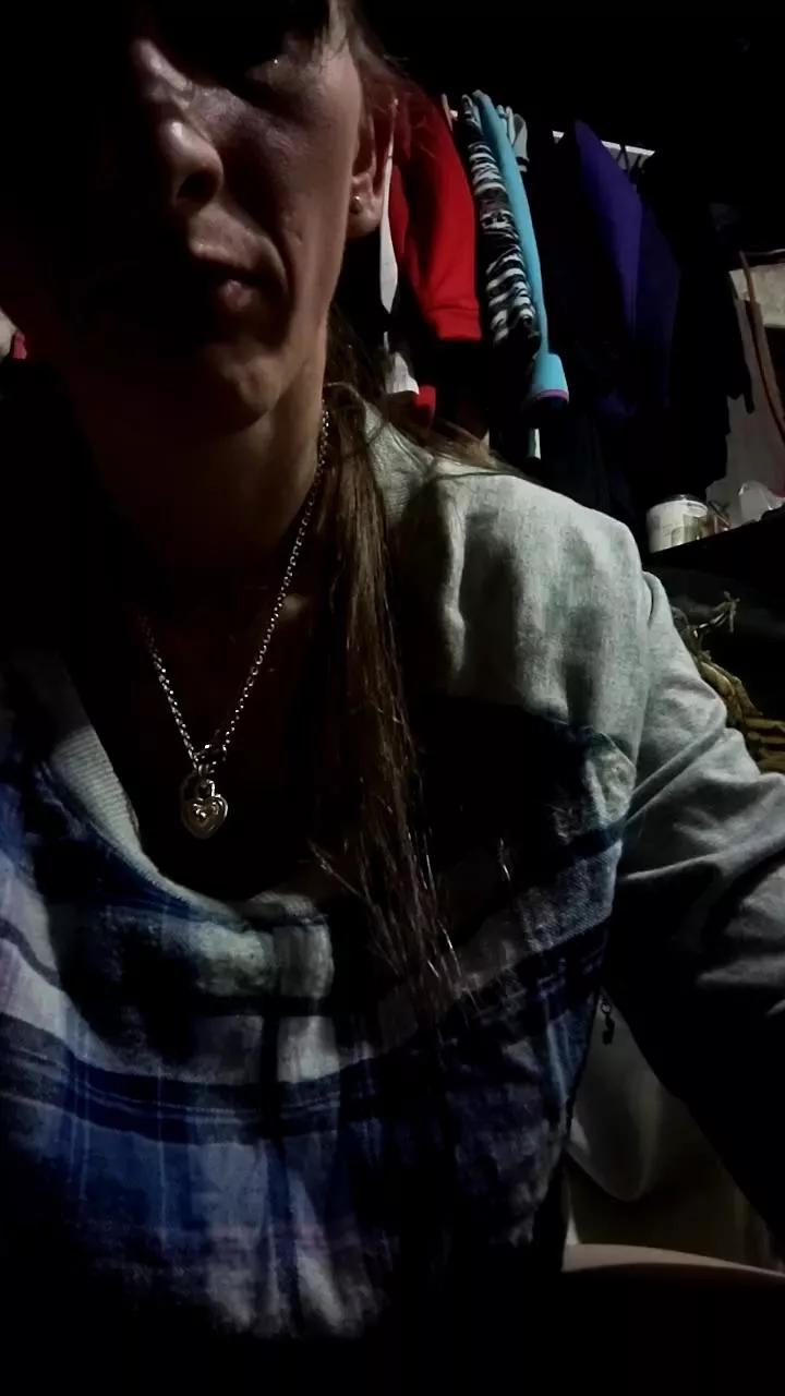 Offline ShyplayfulGirl on Cam4