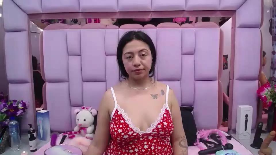 Offline slut_anal_ on Cam4