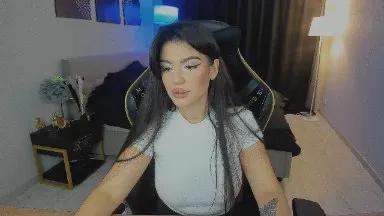 Offline SnowingWinter on Cam4