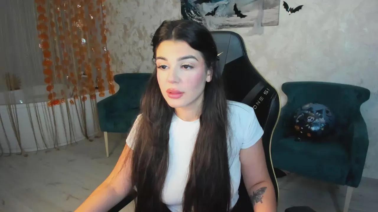 Offline SnowingWinter on Cam4