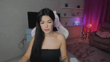 Offline SnowingWinter on Cam4