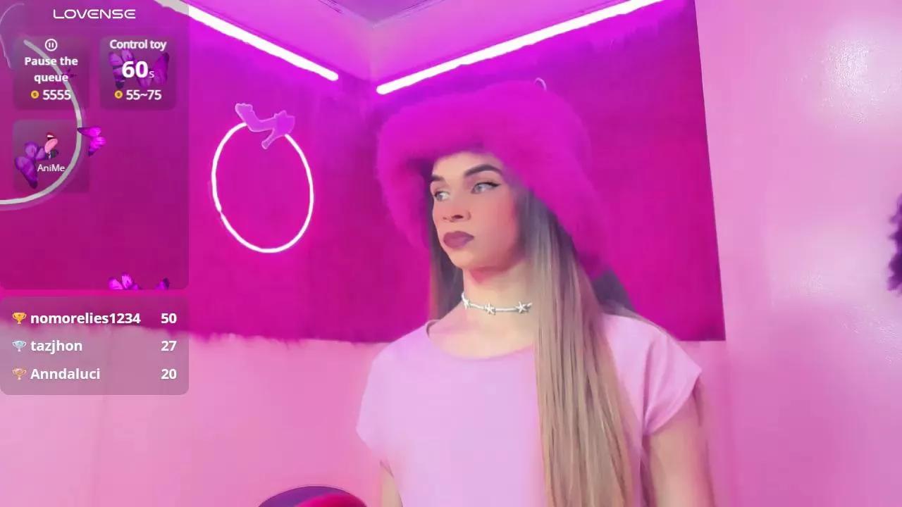 Offline sophie_miaa on Cam4