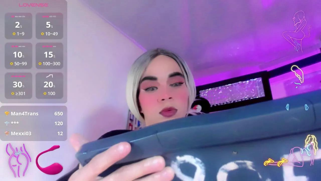 Offline sophie_miaa on Cam4