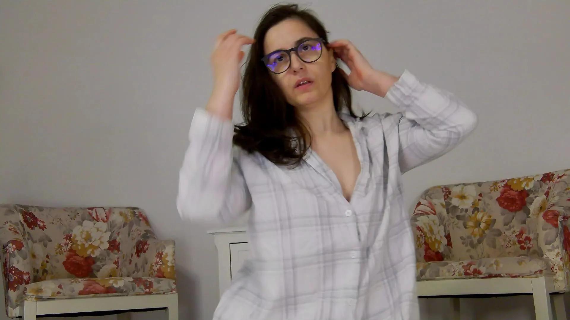 Offline SophieeeRain on Cam4