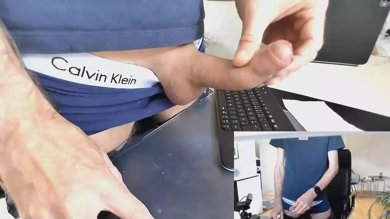 Offline spermlover21 on Cam4