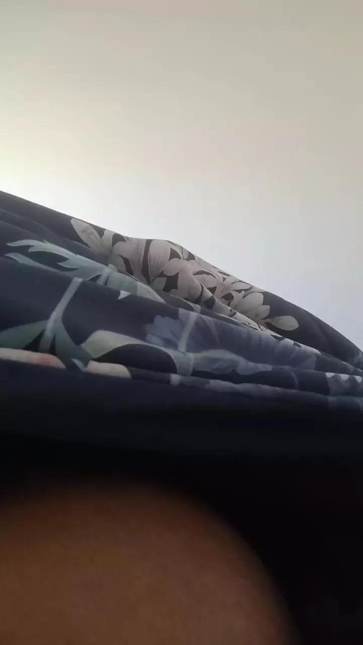 Offline SrtaLuiza on Cam4