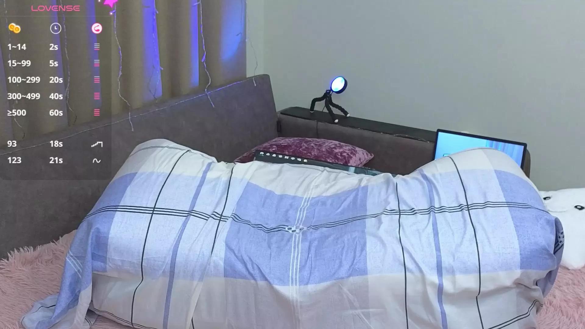 Offline stardusya on Cam4