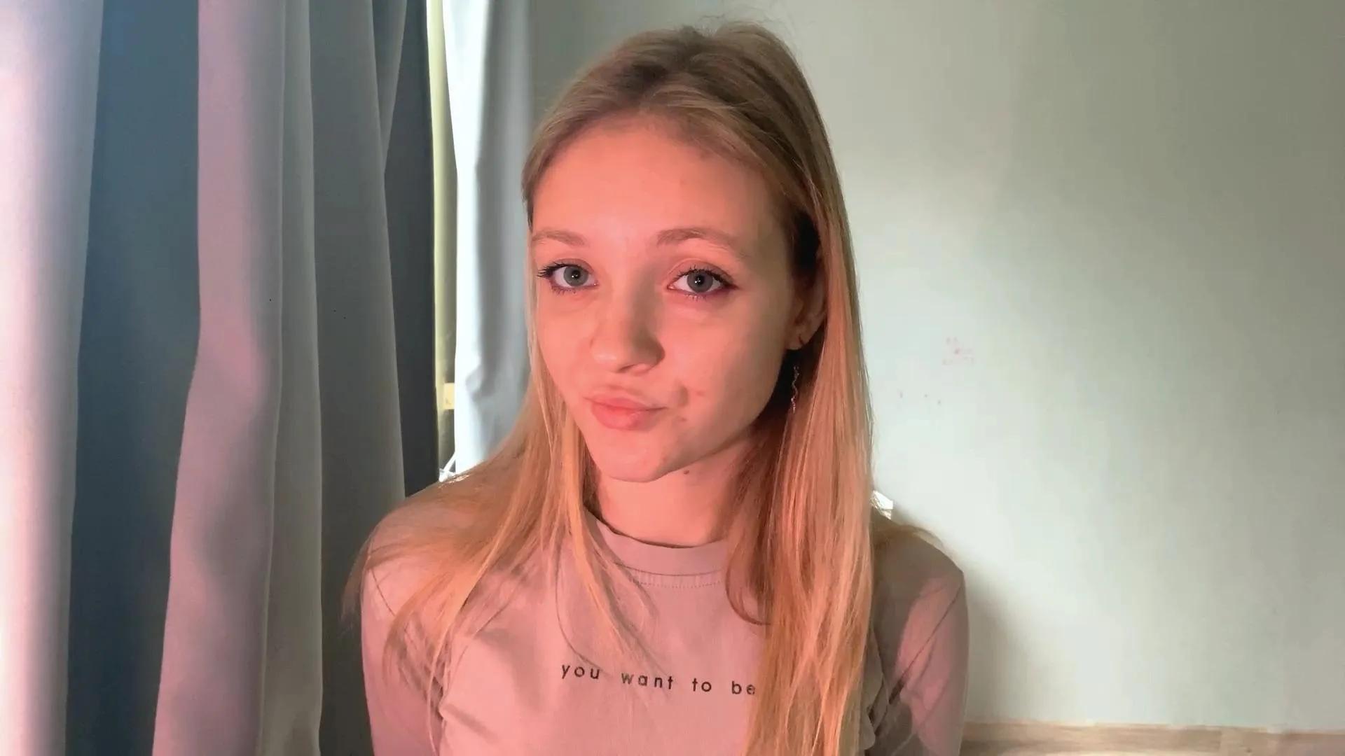 Offline SuziFairbanks on Cam4