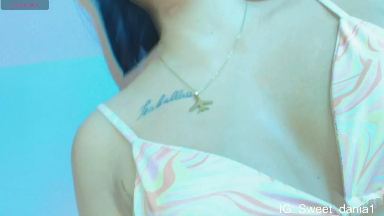Offline Sweet_dania_ on Cam4