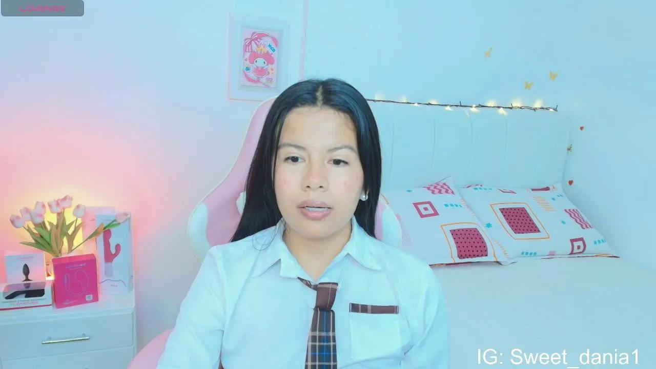 Offline Sweet_dania_ on Cam4