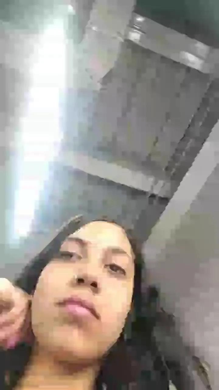 Offline sweet_scarlett_ on Cam4