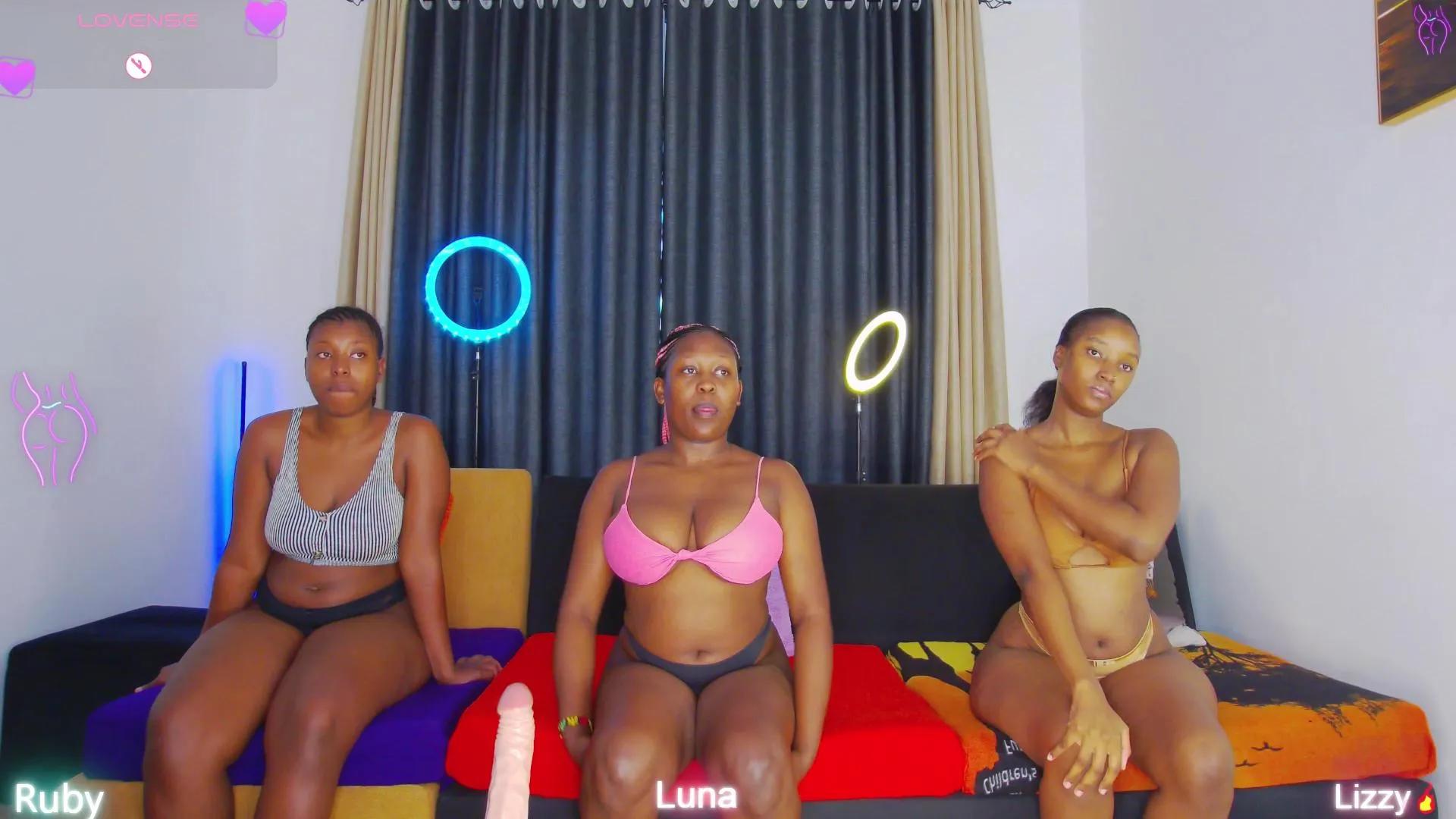 Sweetchocolette on Cam4 