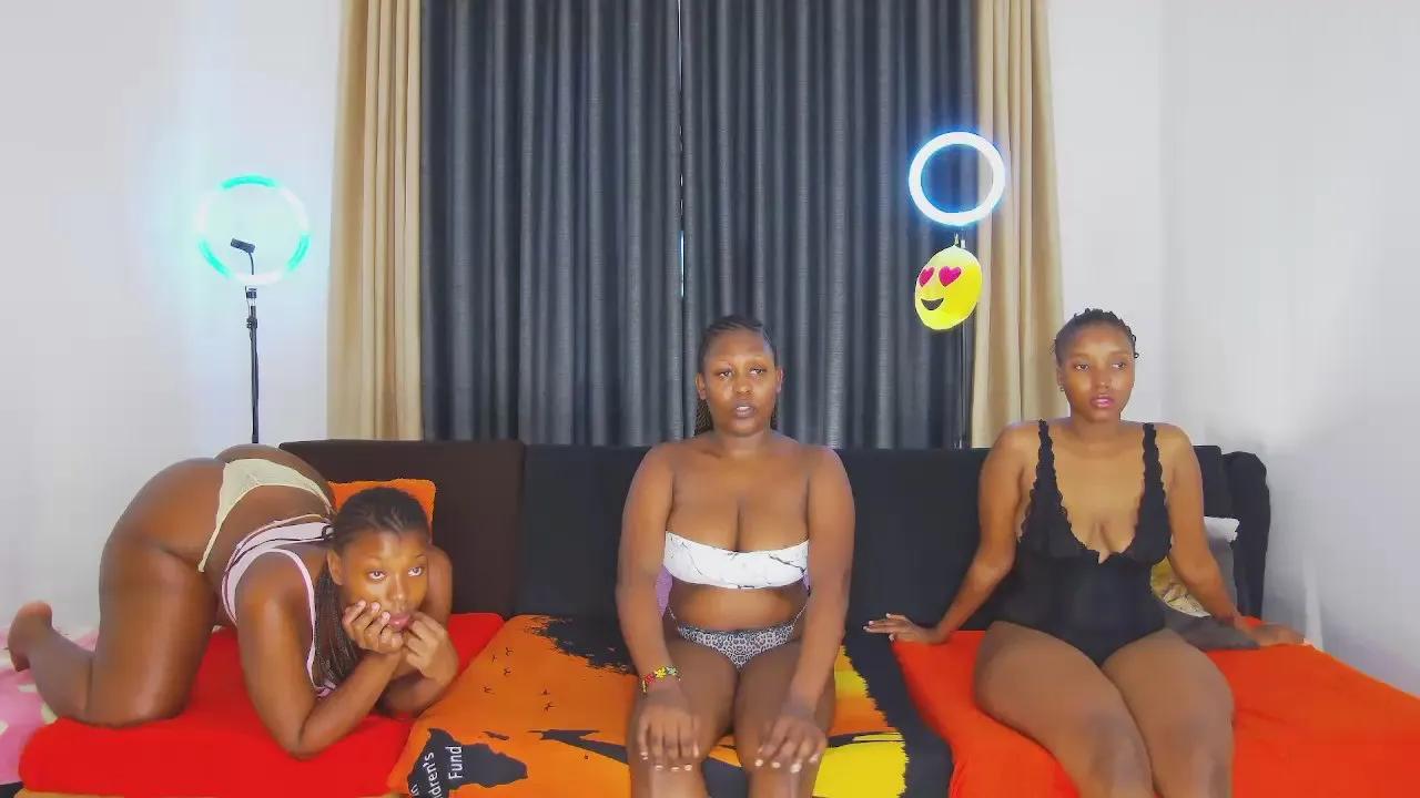 Sweetchocolette on Cam4 