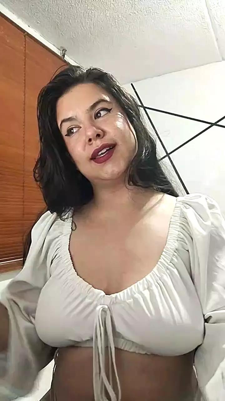 Offline Tannia_Ford on Cam4